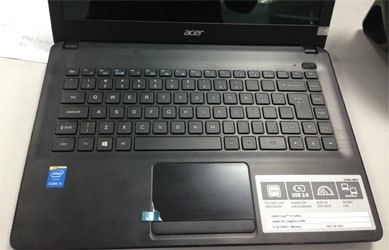 Laptop Acer Z1402 trang bị bàn phím và touchpad hiện đại